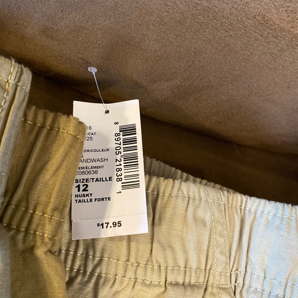 NWT 3 Pack Boys Children’s Place Cargo Shorts - Picture 2 of 2